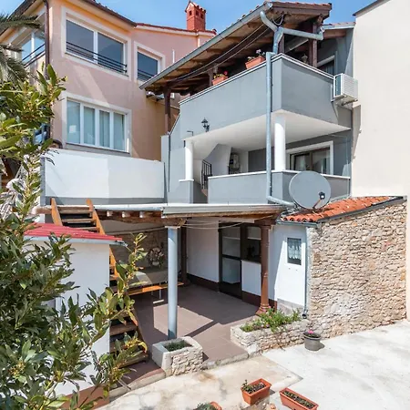 1 Bedroom Cozy In