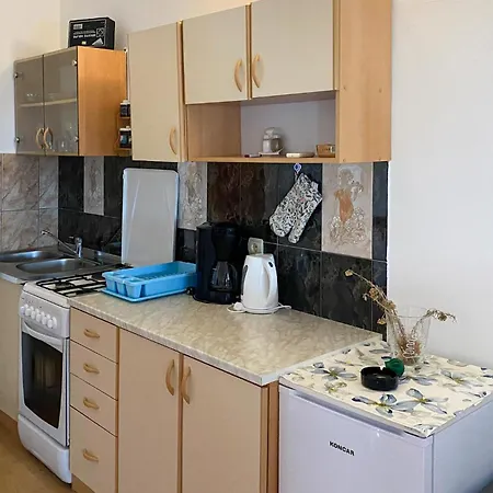 1 Bedroom Cozy In